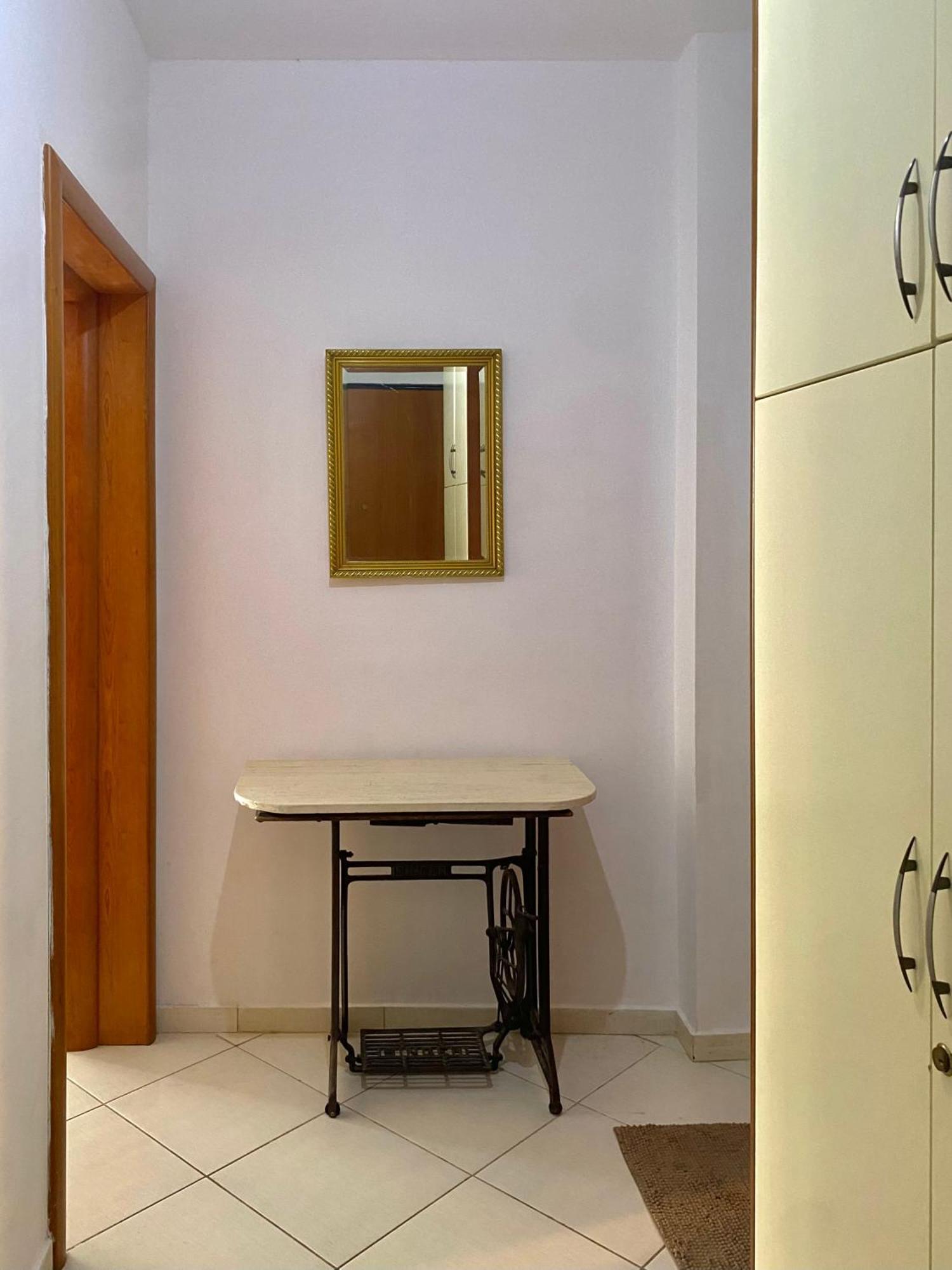 Caramel Sun Studios Apts Sarandë Exteriör bild